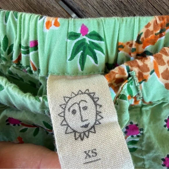PrintFresh Grazing Giraffes Mint Green Pajama Shorts 100% Organic Cotton XS GUC - Picture 5 of 6